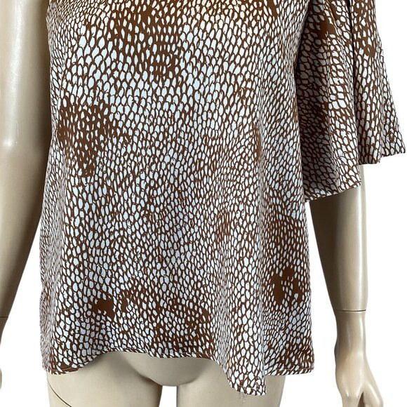 Vici One-Shoulder Brown & White Printed Top Size Small Elegant Flutter Sleeve - Picture 8 of 8